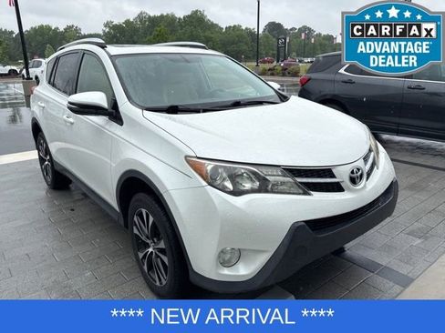 Used 2015 Toyota RAV4 Limited FWD image 2
