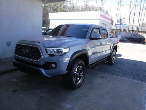Used 2019 Toyota Tacoma 4x4 Double Cab image 16