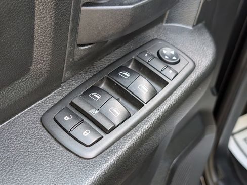 Used 2019 RAM 1500 Express w/ Express Value Package AWD/4WD image 28