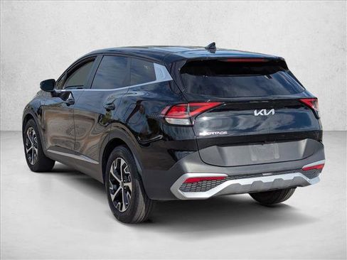 Used 2023 Kia Sportage EX image 7