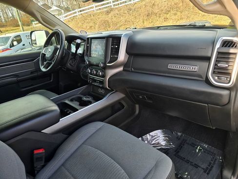 Used 2019 RAM 2500 Big Horn image 29