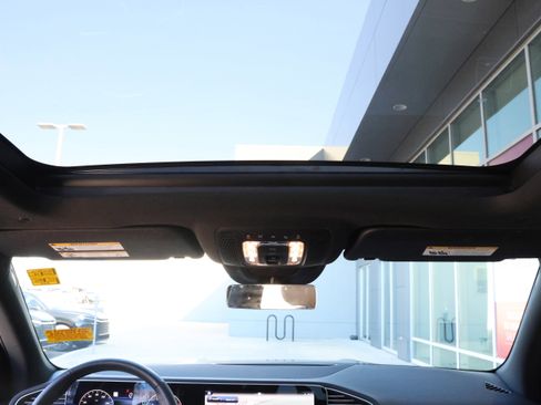 Used 2024 Mercedes-Benz GLS 450 4MATIC image 30