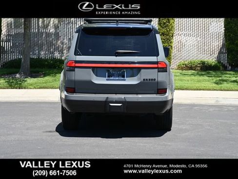 Certified 2024 Lexus GX 550 w/ Accessory Package (31) AWD/4WD image 5