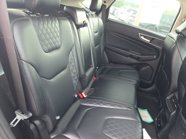 Certified 2024 Ford Edge Titanium AWD/4WD image 13