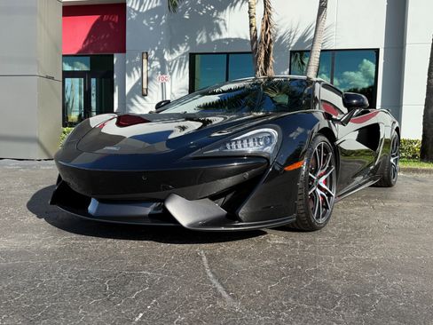 Used 2017 McLaren 570S Coupe image 5