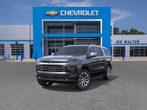 New 2026 Chevrolet Suburban Premier image 8