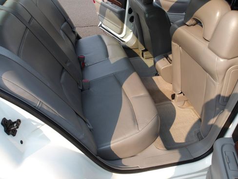 Used 2004 Buick Le Sabre Custom FWD image 11
