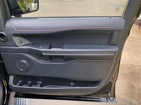 Used 2023 Ford Expedition Limited RWD image 38