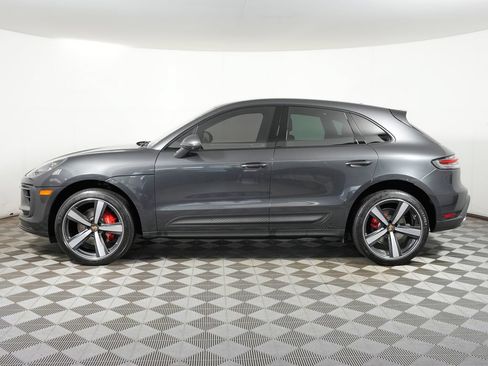 Certified 2023 Porsche Macan S AWD/4WD image 2