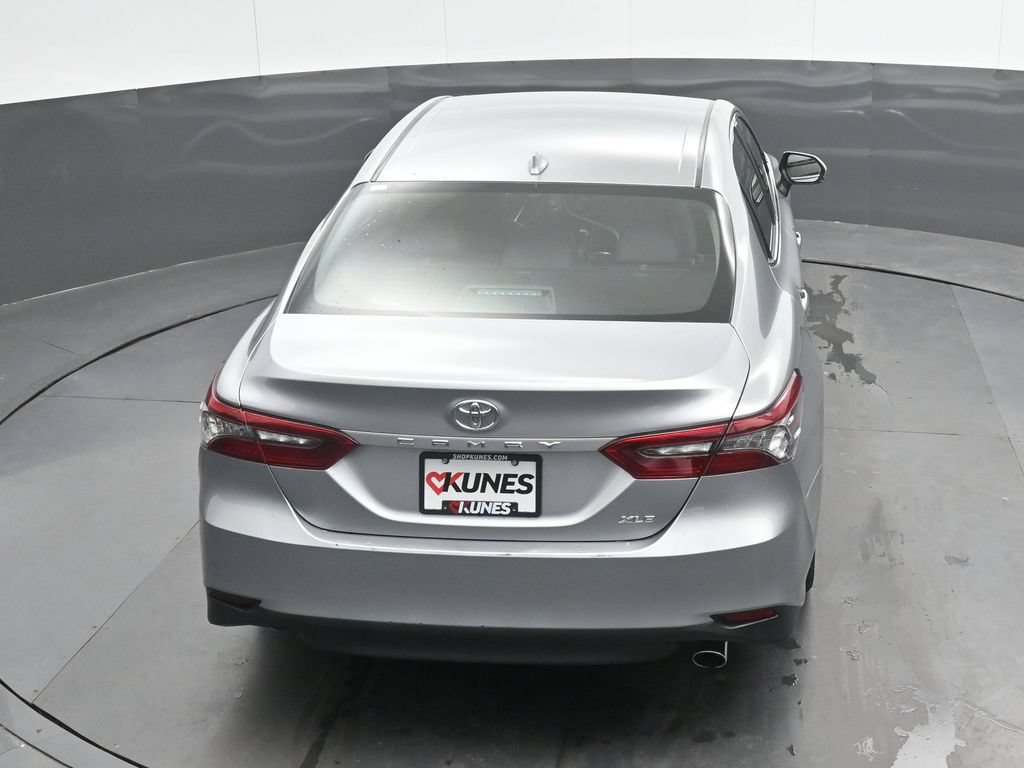 Used 2021 Toyota Camry XLE FWD image 29