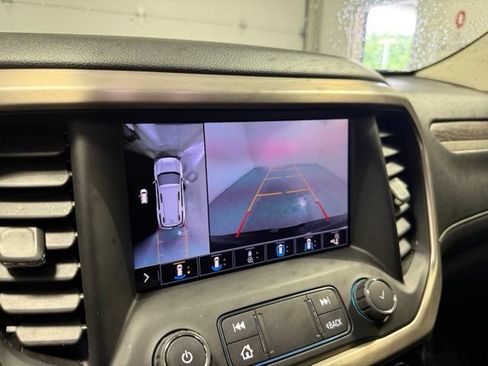 Certified 2020 GMC Acadia Denali w/ Technology Package AWD/4WD image 22