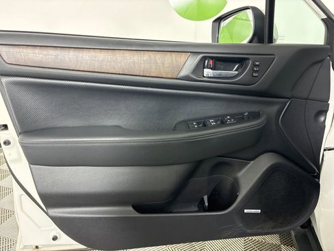 Used 2016 Subaru Outback 2.5i Limited image 12