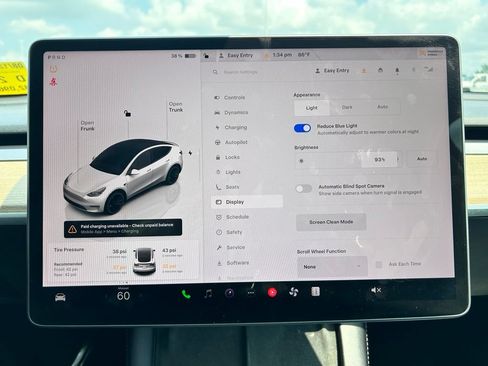 Used 2022 Tesla Model Y Performance AWD/4WD image 23