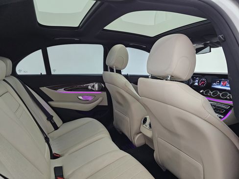 Certified 2017 Mercedes-Benz E 300 4MATIC image 18