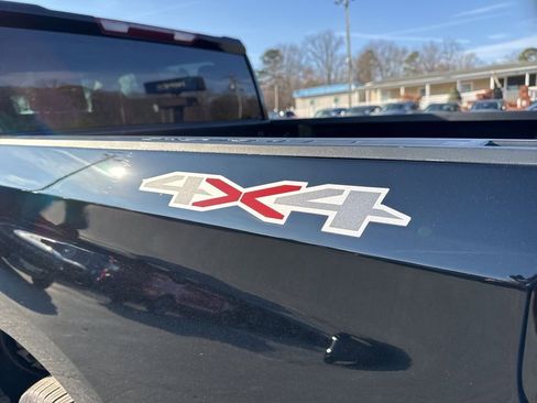 Used 2023 Chevrolet Silverado 1500 LT image 32