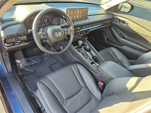 Used 2025 Honda Accord EX-L image 2