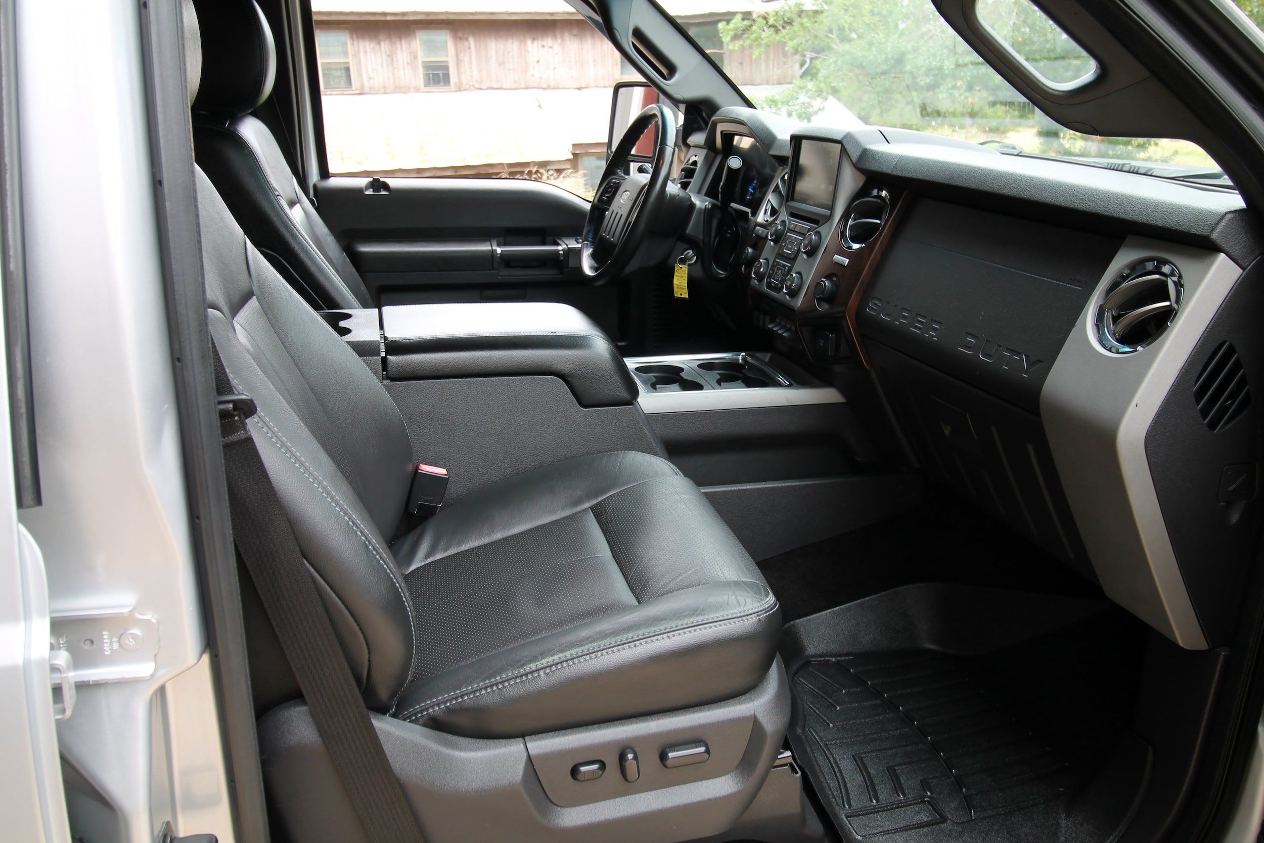 Used 2015 Ford F350 Lariat AWD/4WD image 38