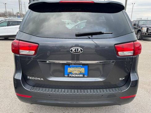 Used 2015 Kia Sedona EX w/ EX Premium Package image 4