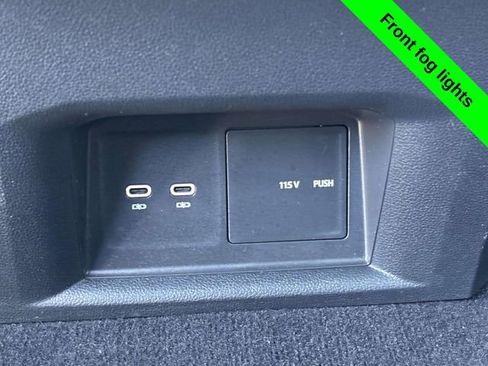 Used 2023 Volkswagen Atlas Cross Sport SE image 26