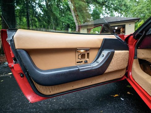 Used 1991 Chevrolet Corvette Coupe RWD image 42
