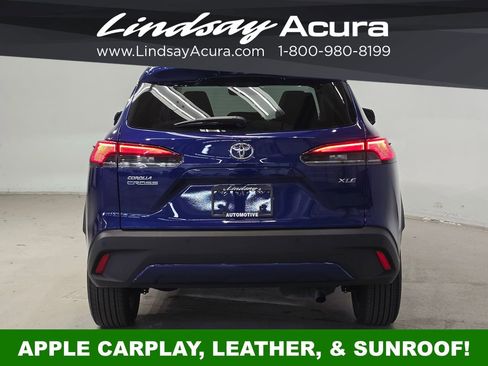 Used 2023 Toyota Corolla Cross XLE w/ Convenience Package FWD image 6