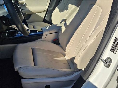 Used 2024 Mercedes-Benz CLA 250 image 14