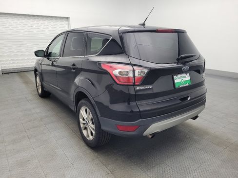 Used 2017 Ford Escape SE image 5