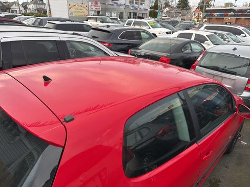 Used 2007 Volkswagen Rabbit 2-Door image 4