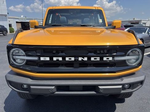 Used 2022 Ford Bronco Outer Banks image 7