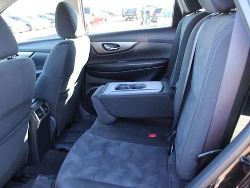 Used 2015 Nissan Rogue S image 23