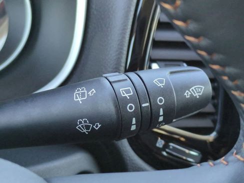 Used 2018 Jeep Compass Limited image 22