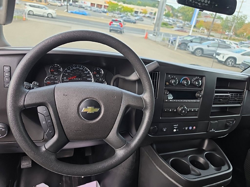 Used 2025 Chevrolet Express 2500 w/ Driver Convenience Package RWD image 10