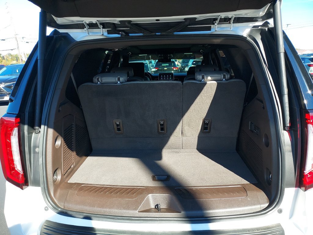 Used 2021 GMC Yukon SLT w/ SLT Premium Package AWD/4WD image 9