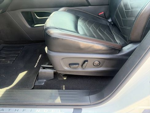 Used 2023 Nissan Pathfinder Platinum w/ Cargo Package AWD/4WD image 39