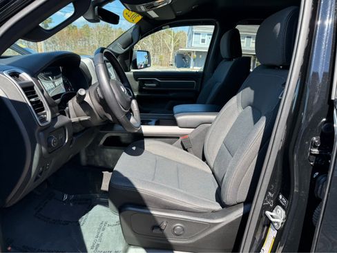 Used 2022 RAM 1500 Big Horn AWD/4WD image 12