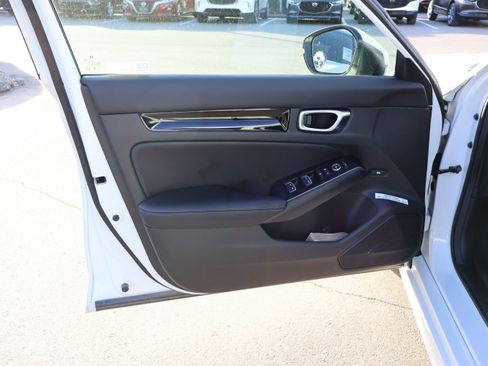 Used 2024 Honda Civic Touring image 20