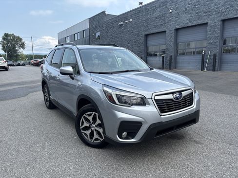 Used 2021 Subaru Forester Premium AWD/4WD image 20