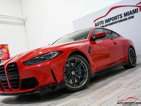 Used 2023 BMW M4 Coupe w/ Executive Package image 3