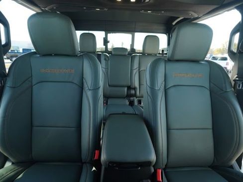 New 2026 Jeep Gladiator Mojave image 32