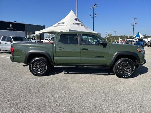 Used 2021 Toyota Tacoma SR5 image 3