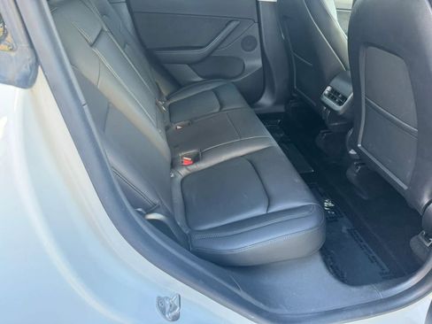 Used 2023 Tesla Model Y Long Range AWD/4WD image 15