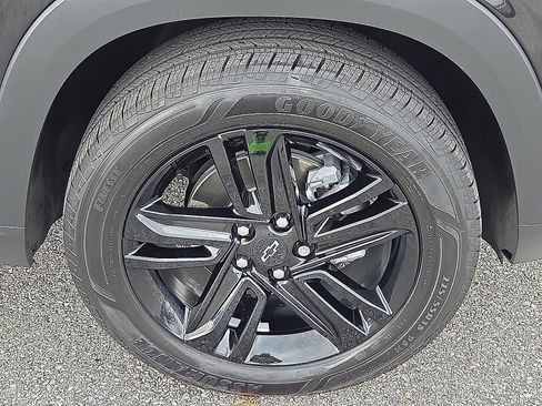 Used 2025 Chevrolet Trax ACTIV image 7