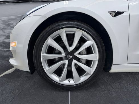 Used 2018 Tesla Model 3 Long Range AWD/4WD image 30