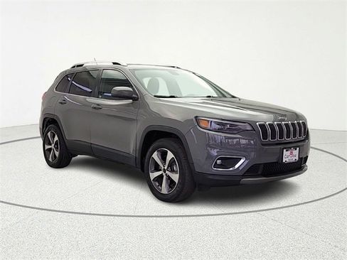 Used 2020 Jeep Cherokee Limited image 1