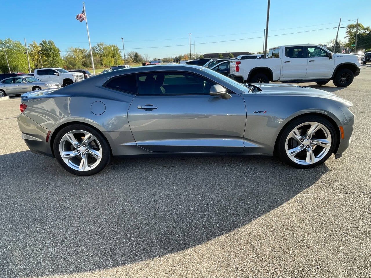 Used 2020 Chevrolet Camaro LT RWD image 12