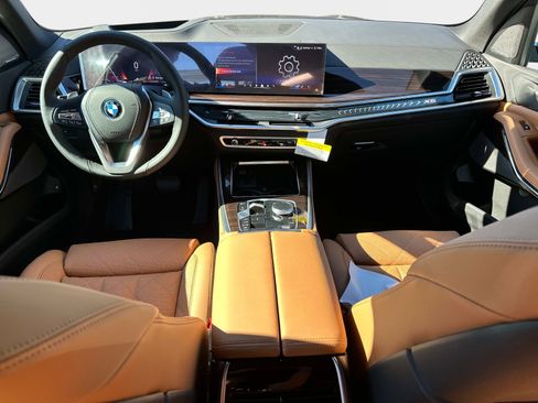 New 2026 BMW X5 xDrive50e w/ Climate Comfort Package image 15