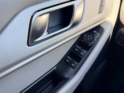 New 2026 Ford Explorer Active RWD image 17