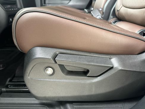 Used 2024 Honda Pilot Elite image 36