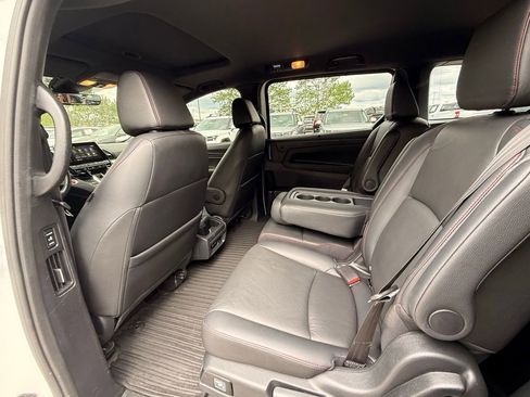 Used 2023 Honda Odyssey Sport image 30