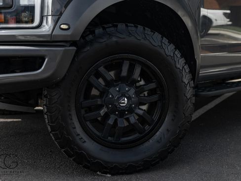Used 2018 Ford F150 Raptor w/ Equipment Group 802A Luxury AWD/4WD image 6